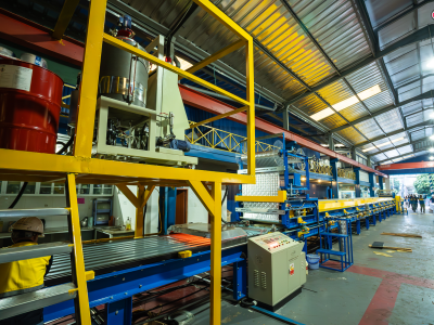 Dây chuyền PU (Máy cán tôn xốp) - Ứng dụng dây chuyền PU trong ngành tôn thép