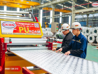 TỪ 2016 CƠ KHÍ MIỀN NAM VINH DỰ LÀ ĐƠN VỊ CUNG CẤP MÁY CÁN TÔN, XÀ GỒ CÁC LOẠI CHO TẬP ĐOÀN HOA SEN.  ĐẾN NĂM 2024 TIẾP TỤC ĐƯỢC LỰA CHỌN ĐỂ LẮP ĐẶT DÂY CHUYỀN TÔN XỐP PU TỰ ĐỘNG 30M