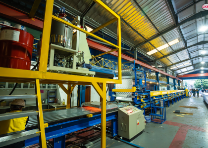 Dây chuyền PU (Máy cán tôn xốp) - Ứng dụng dây chuyền PU trong ngành tôn thép